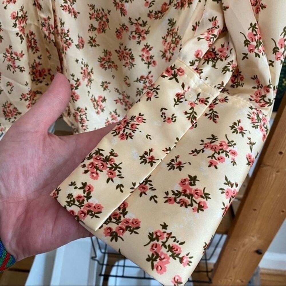 Zara Beige Cream Floral Satin Long Sleeve Button Down Shirt Blouse Size XS - Picture 5 of 16